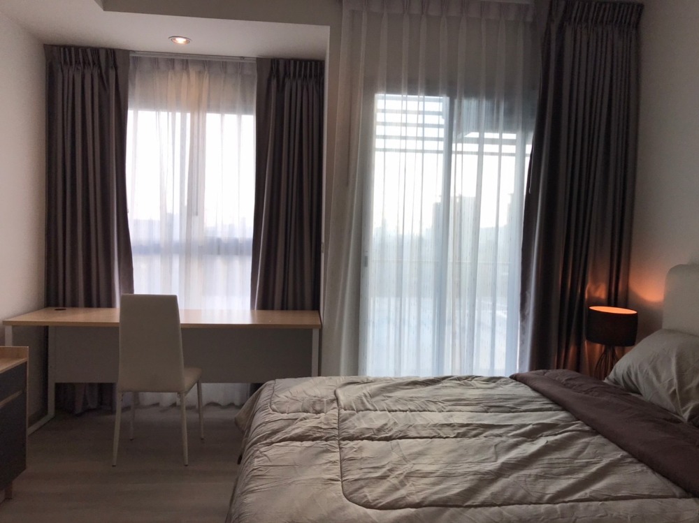 ให้เช่าคอนโดปิ่นเกล้า จรัญสนิทวงศ์ : 👑  Ideo Charan 70 - Riverview 👑  ห้องขนาด 26 ตรม. ตกแต่งสวยมาก มีเฟอร์ฯและเครื่องใช้ไฟฟ้าครบสุดๆ