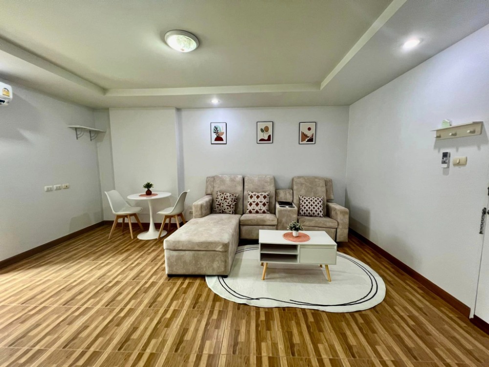 For RentCondoRatchadapisek, Huaikwang, Suttisan : Happy Condo Ratchada 18 condo for rent near MRT Sutthisan