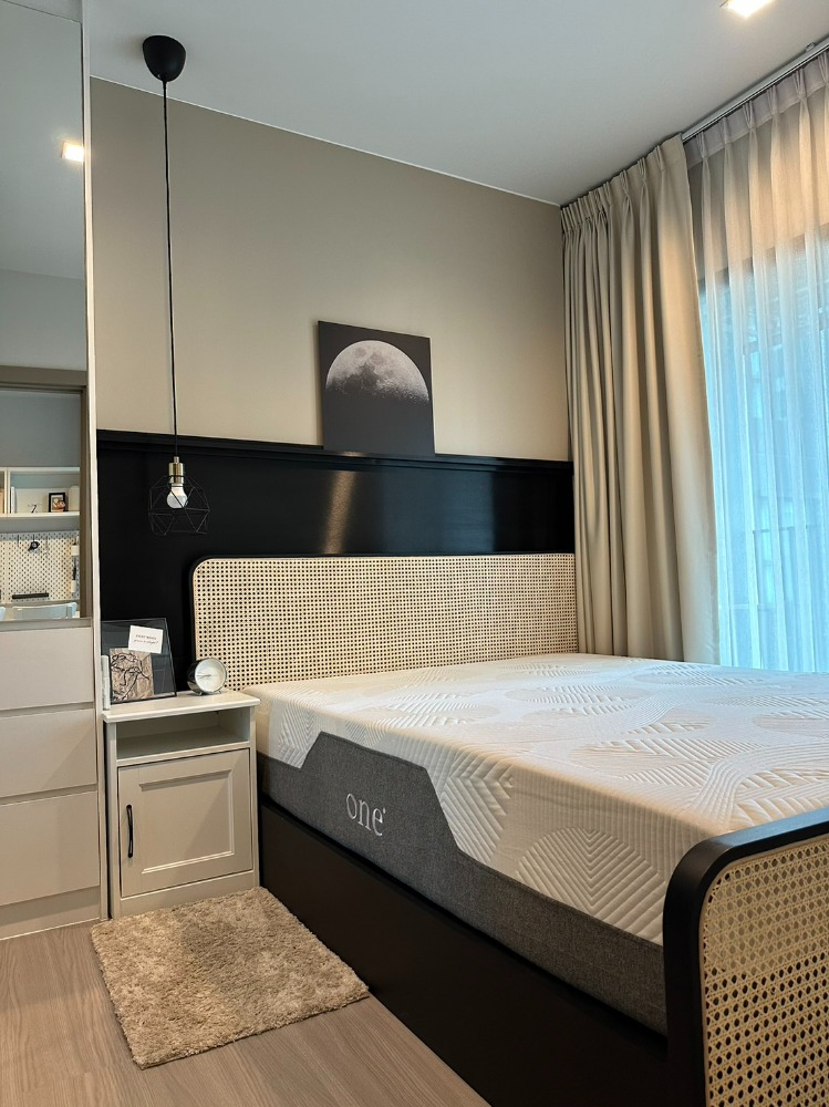 For RentCondoRama9, Petchburi, RCA : For rent at Life Asoke-Rama 9  Negotiable at @livebkk (with @ too)