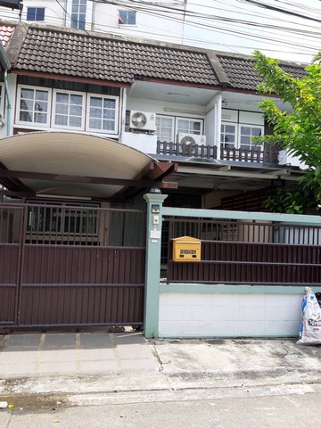 For RentTownhomeLadprao101, Happy Land, The Mall Bang Kapi : HR872 2-story townhouse for rent, Prachakorn Thai Village, Soi Lat Phrao 93, ready to move in, near the Yellow Line.