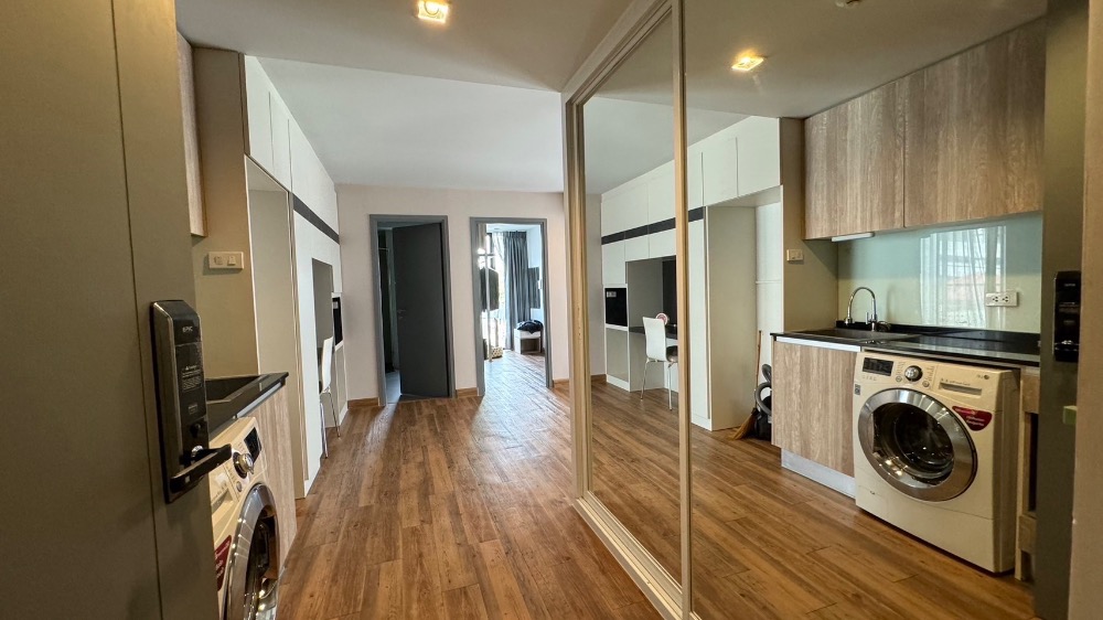 For RentCondoRatchadapisek, Huaikwang, Suttisan : Hot Price, New room! For rent, Wire Ratchada 19, fully furnished, has washing machine, near MRT Ratchada.