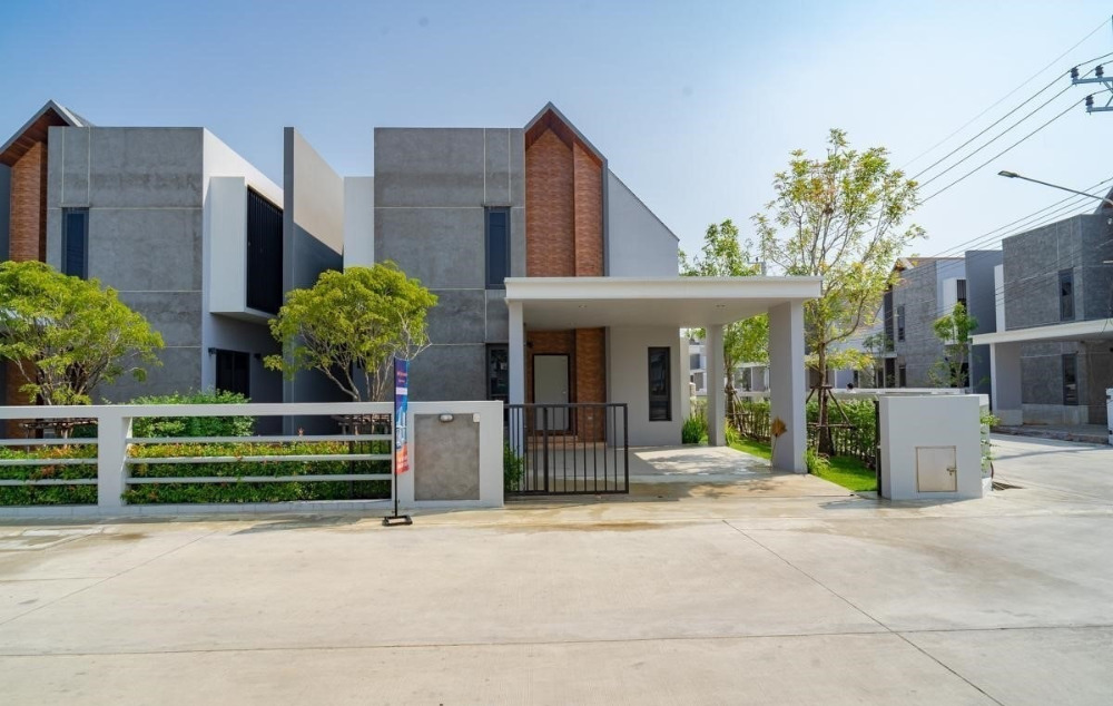 ขายบ้านปทุมธานี รังสิต ธรรมศาสตร์ : ขายบ้านแฝดลิฟวิ่ง ลอฟท์ ลำลูกกา-คลอง 9 ปทุมธานี BRE21076