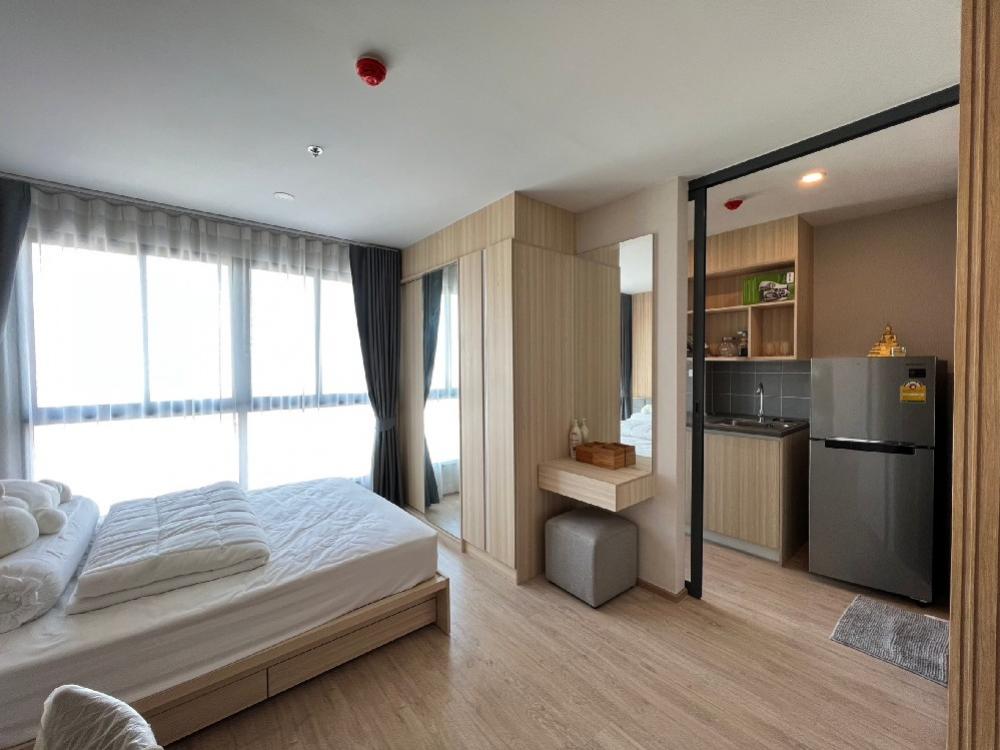 For RentCondoBangna, Bearing, Lasalle : Ideo O2 | ให้เช่าห้องสตูดิโอ ตกแต่งน่าอยู่แบบมินิมอล ห้องใหม่เอี่ยม ชั้นสูงวิวสวย สภาพดีมาก ราคาจับต้องง่าย