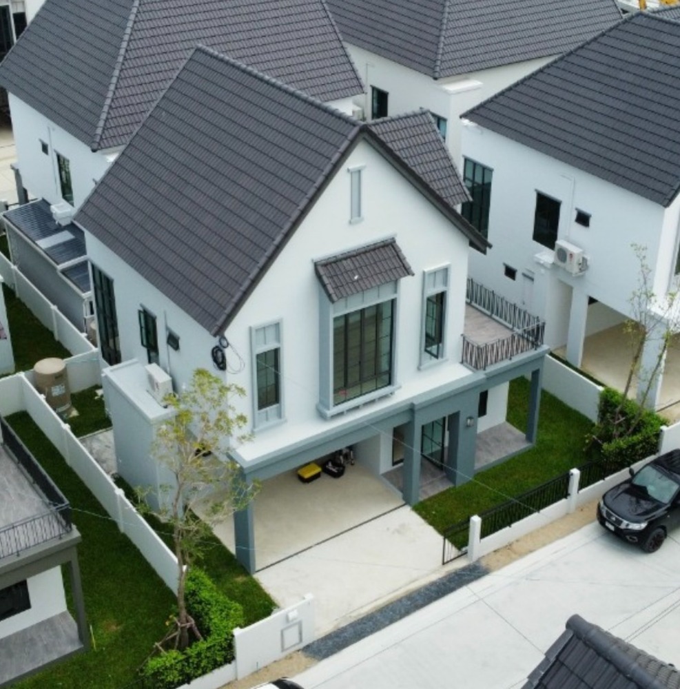 ขายบ้านเดี่ยว หมู่บ้านสราญสิริ ประชาอุทิศ90 แต่งครบ จัดสวนสวย พร้อมเข้าอยู่ได้เลย Loading...