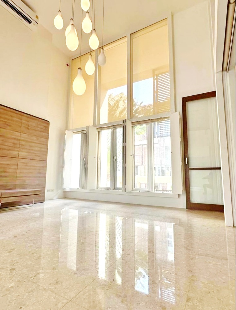 ขายทาวน์โฮมสาทร นราธิวาส : H0089😍 For SELL ทาวน์เฮ้าส์ Townhouse 5 ชั้น,🚪3 ห้องนอน🚄ใกล้ MRT คลองเตย🏢The Lofts Sathorn🔔พื้นที่บ้าน:39.00ตร.วา🔔พื้นที่ใช้สอย:390.00ตร.ม.💲ขาย:36,000,000฿📞O99-5919653,O65-9423251✅LineID:@sureresidence