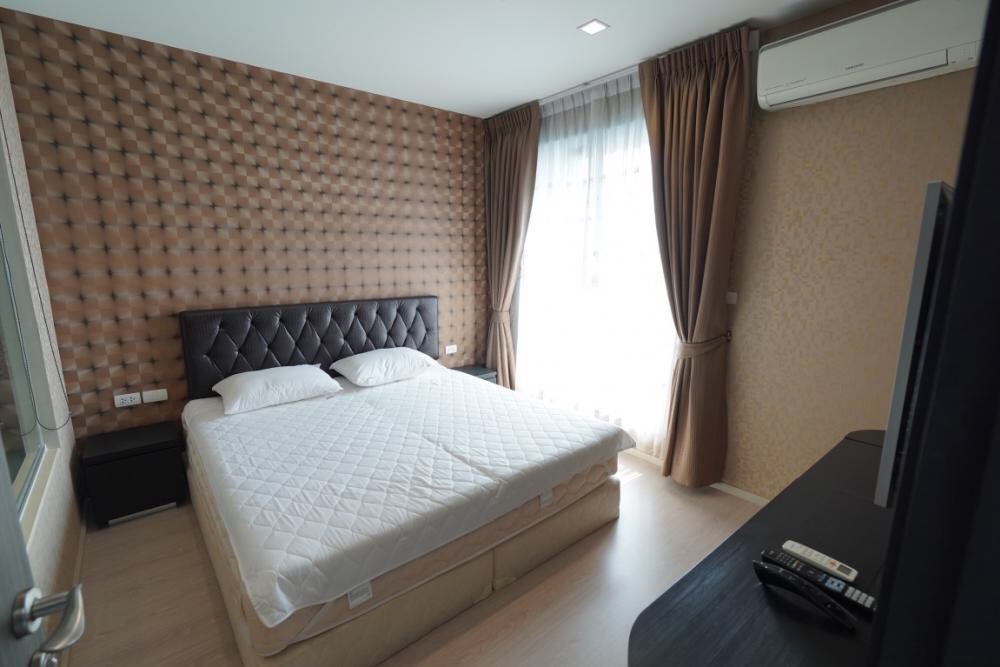 ให้เช่าคอนโดอ่อนนุช อุดมสุข : RHS101 ริทึ่ม สุขุมวิท44/1 พื้นที่ 45 ตรม. ชั้น 12A แต่งครบ 28,000 บาท 099-251-6615