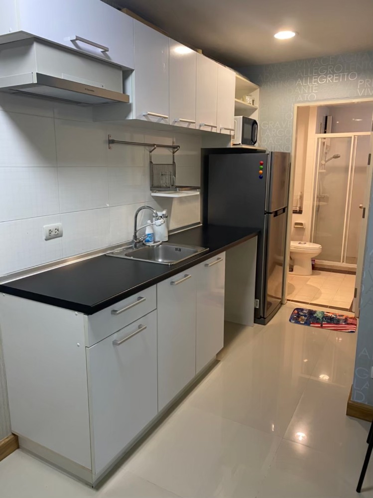 Condo for sale, The Link Sukhumvit 64, near BTS Punnawithi, corner room, ready to move in. Loading...