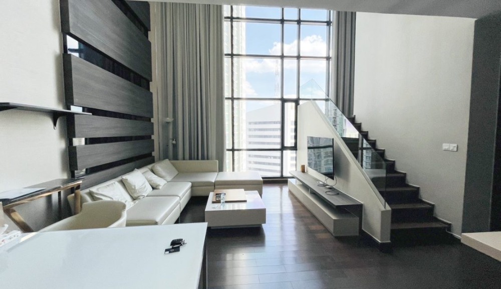 For RentCondoRatchadapisek, Huaikwang, Suttisan : 🔥Condo IVY AMPIO, Duplex room, 3 bedrooms, 3 bathrooms, beautiful view🔥