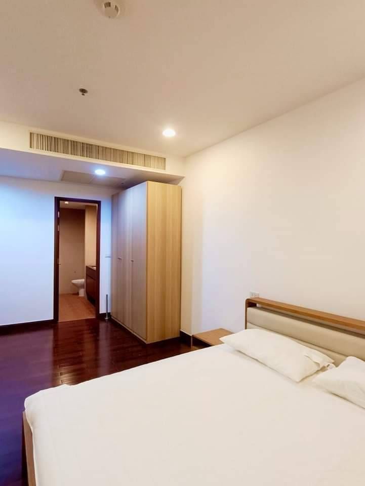 For RentCondoWitthayu, Chidlom, Langsuan, Ploenchit : For sale/rent Dusit Suites Ratchadamri Bangkok Soi Mahatlek Luang 3 BTS Ratchadamri.