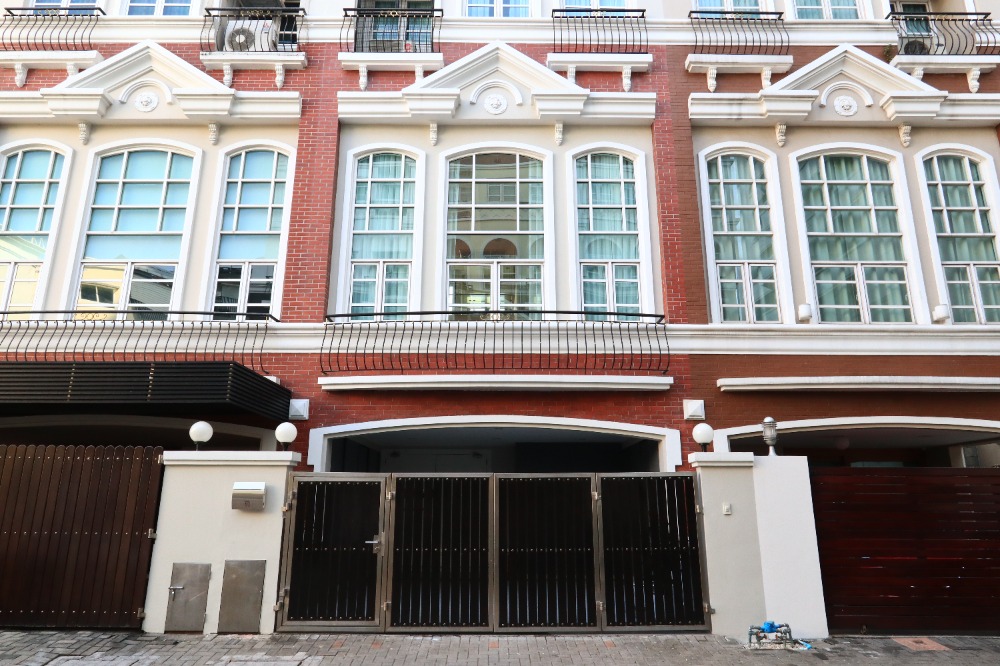 For RentTownhomeSathorn, Narathiwat : Urgent 💥 Townhome for rent, Baan Rama 4 👉 Add Line @rentbkk