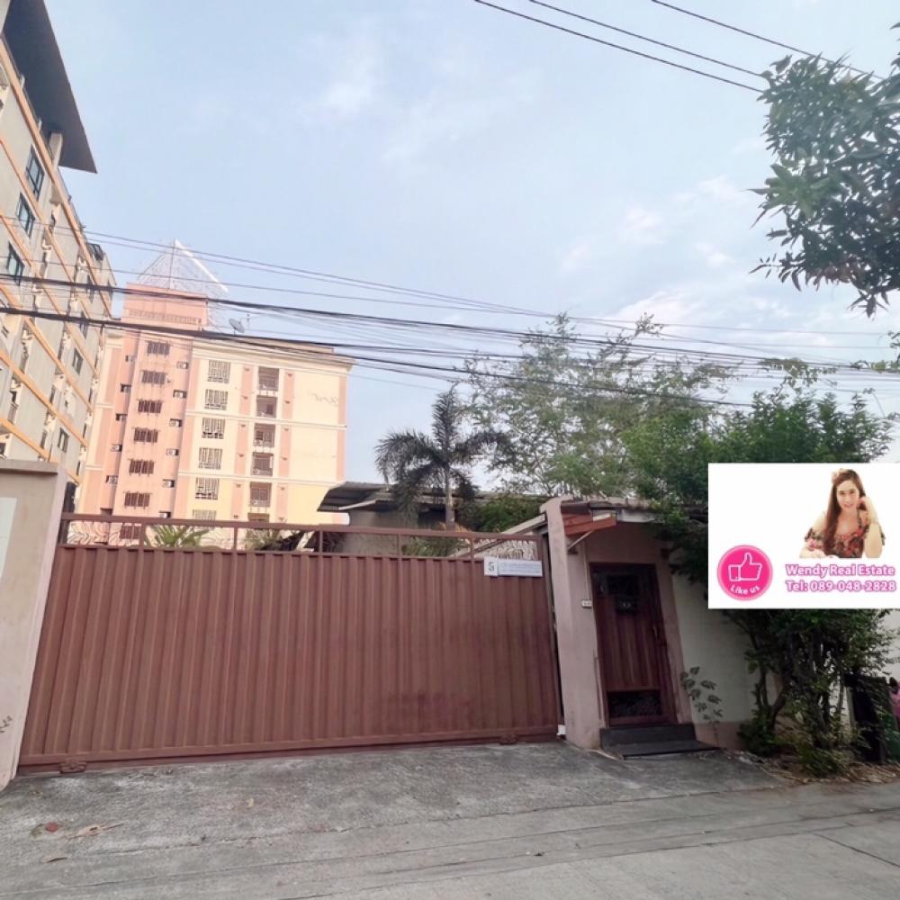 ขายที่ดินมีนบุรี-ร่มเกล้า : ขายที่ดิน 1 ไร่ ซอยรามคำเเหง 164 เเยก 4 ใกล้สถานีรถไฟฟ้าสายสีส้ม ห่างจากหน้าปากซอยประมาณ 260 เมตร