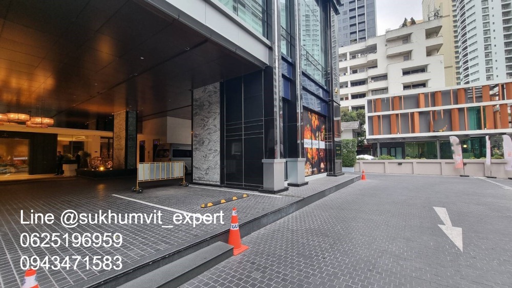 For RentRetail SpaceSukhumvit, Asoke, Thonglor : Commercial space Phrom Phong area