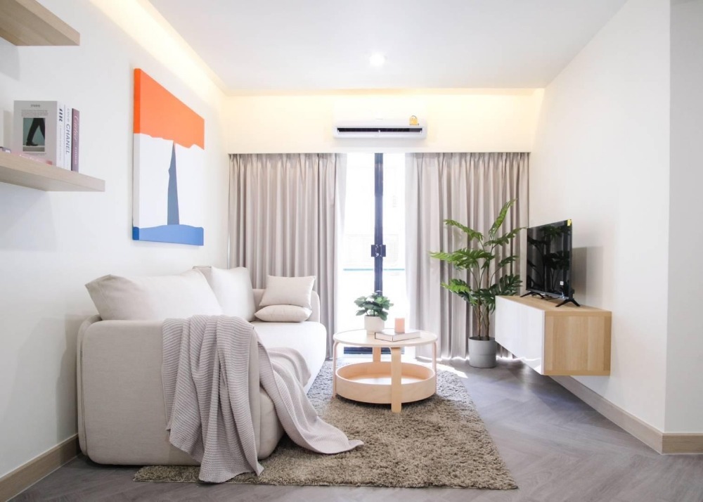 For RentCondoOnnut, Udomsuk : For rent: Eastwood park condo Onnut 36, size 64 sq m, 2 bedrooms, 1 bathroom, full built-in room.