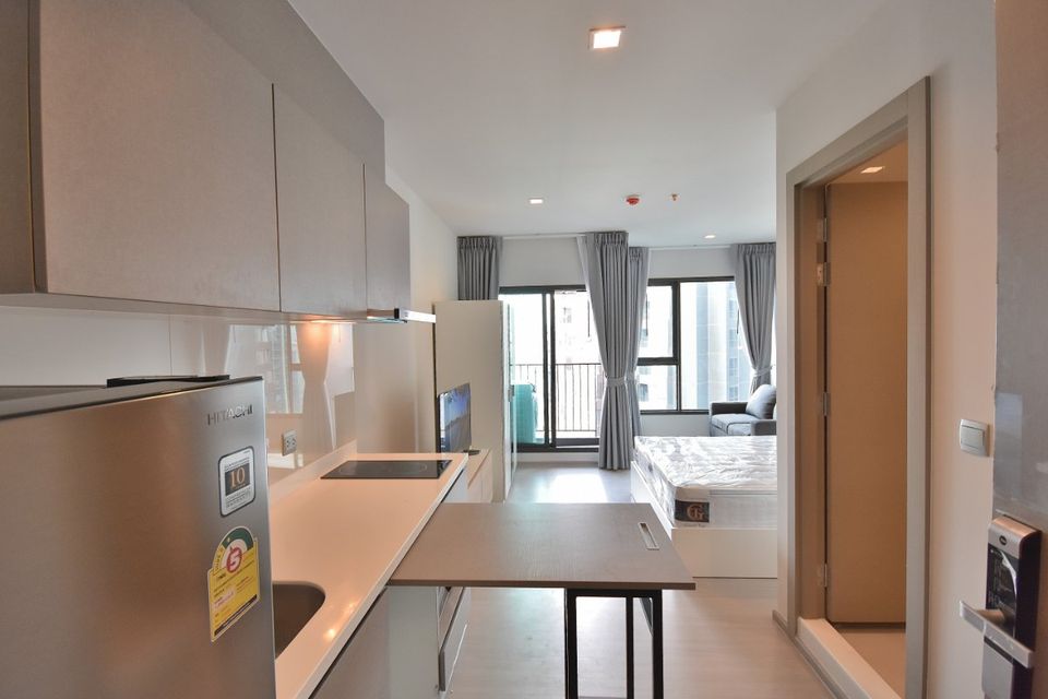 ให้เช่าคอนโดพระราม 9 เพชรบุรีตัดใหม่ RCA : 🔥 [ ให้เช่า ] [ Life Asoke - Rama 9 ]🔥  - ห้องสตูดิโอสวย เฟอร์ครบ ชั้นสูง พร้อมอยู่ เพียง 18,000!!! 👍 (English Below) CA210378