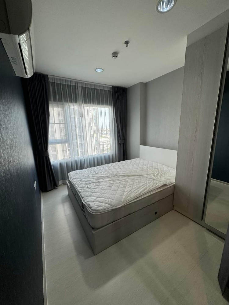 For RentCondoSamut Prakan,Samrong : For urgent rent, Aspire erawan (tower B), 12th floor, size 35.52 sq m, east view, 1 Bedroom plus, special price 9,500 baht.