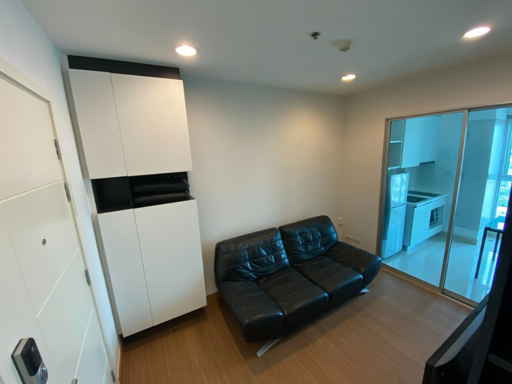 For SaleCondo : S-CTS101 เซ็นทริค รัชดา-สุทธิสาร 33 ตรม. ชั้น 26 ทิศตะวันออก 3.1 ล้าน 064-959-8900