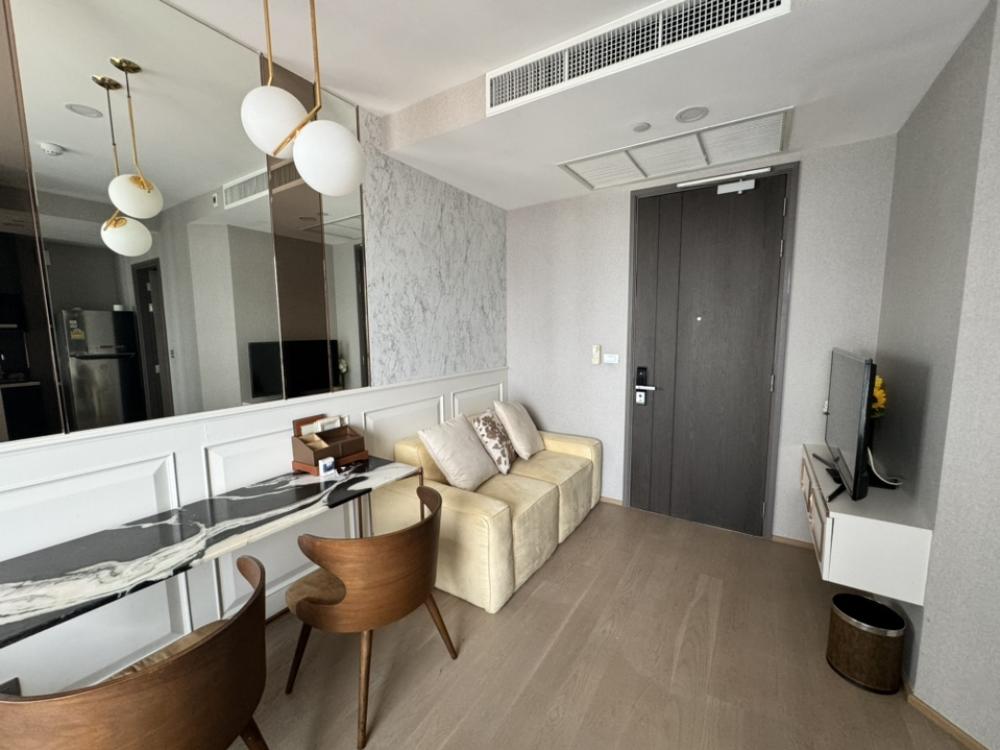 For RentCondoSiam Paragon ,Chulalongkorn,Samyan : For Rent Ashton Chula Silom 20,000 BAHT Call 0869017364