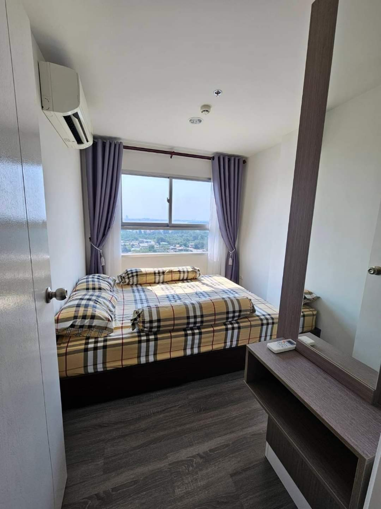 For RentCondoSamut Prakan,Samrong : Condo for rent, The Trust at BTS Erawan, 14th floor, Pak Ao river view, size 28.50 sq m.