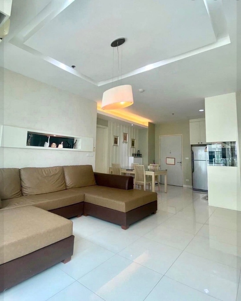 For SaleCondoPattanakan, Srinakarin : S-FWR105  The Four Wings Residences. 98 sq m, 2 bedrooms, 3 bathrooms, 22nd fl., swimming pool view. 9.8 millionBt. 064-959-8900