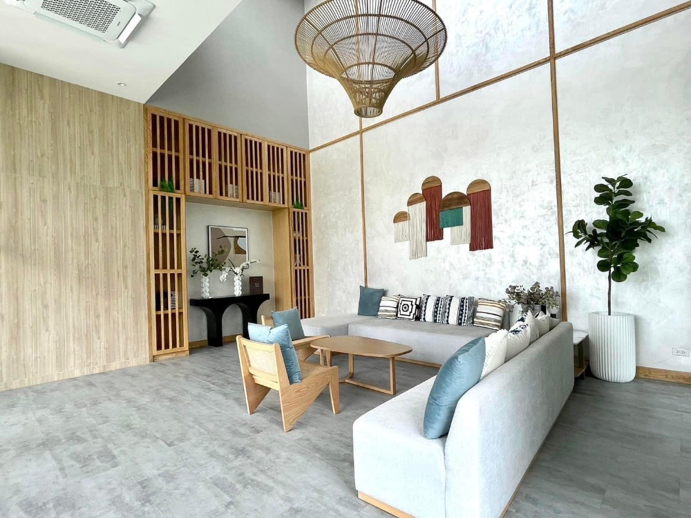 บ้านเดี่ยวสุดหรูให้เช่า : THE CITY Bangna โครงการใหม่, บ้านใหม่ 4 ห้องนอน 5 ห้องน้ำ ตกแต่งพร้อมอยู่ ใกล้ ทางด่วนวงแหวน ราคา 170,000 บาท Loading...