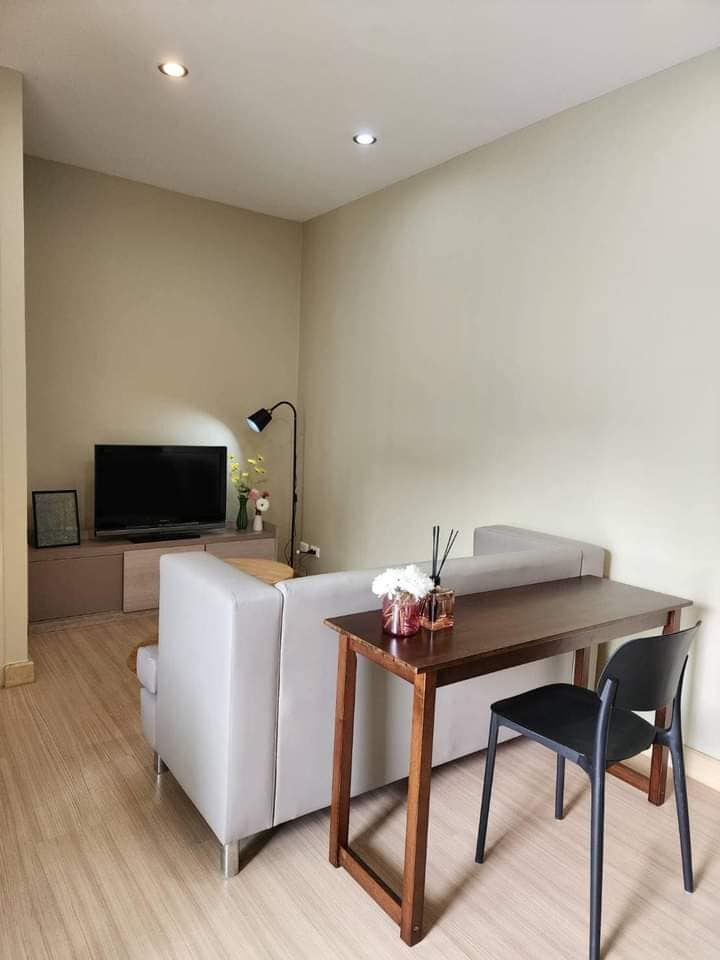 For RentCondoBangna, Bearing, Lasalle : PLS101 The Parkland Srinakarin, 10th floor, Building D, city view, 40 sq m, 1 bedroom, 1 bathroom, 9,000 baht. 064-878-5283