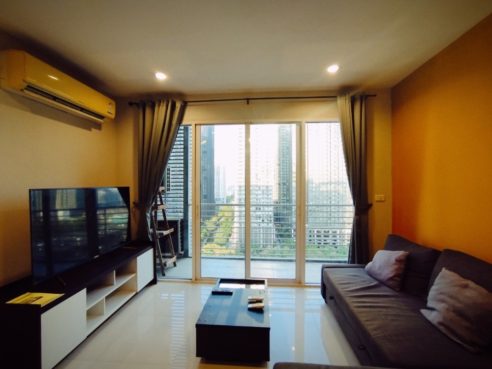 For RentCondoRama9, Petchburi, RCA : For rent, Corner unit 2-BR 58 sq m. The Mark Ratchada - Airport Link, near MRT Rama 9.