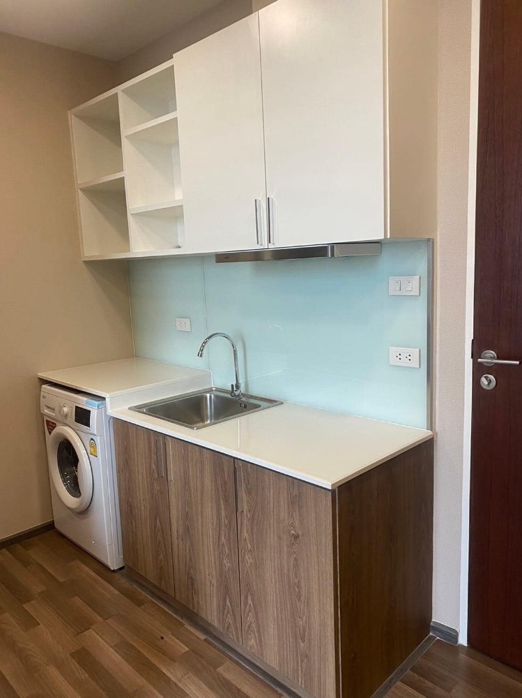 For RentCondoKasetsart, Ratchayothin : Block 44 Condominium, new room! Near Kasetsart University, Sripatum University, department stores.