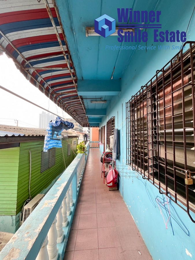 For SaleHotel&Apartment BusinessSamut Prakan,Samrong : Land for sale 54 sq m with 2-story rental rooms + rooftop, 10 rooms, Soi Sukhumvit 113, near Wat Dan Samrong.