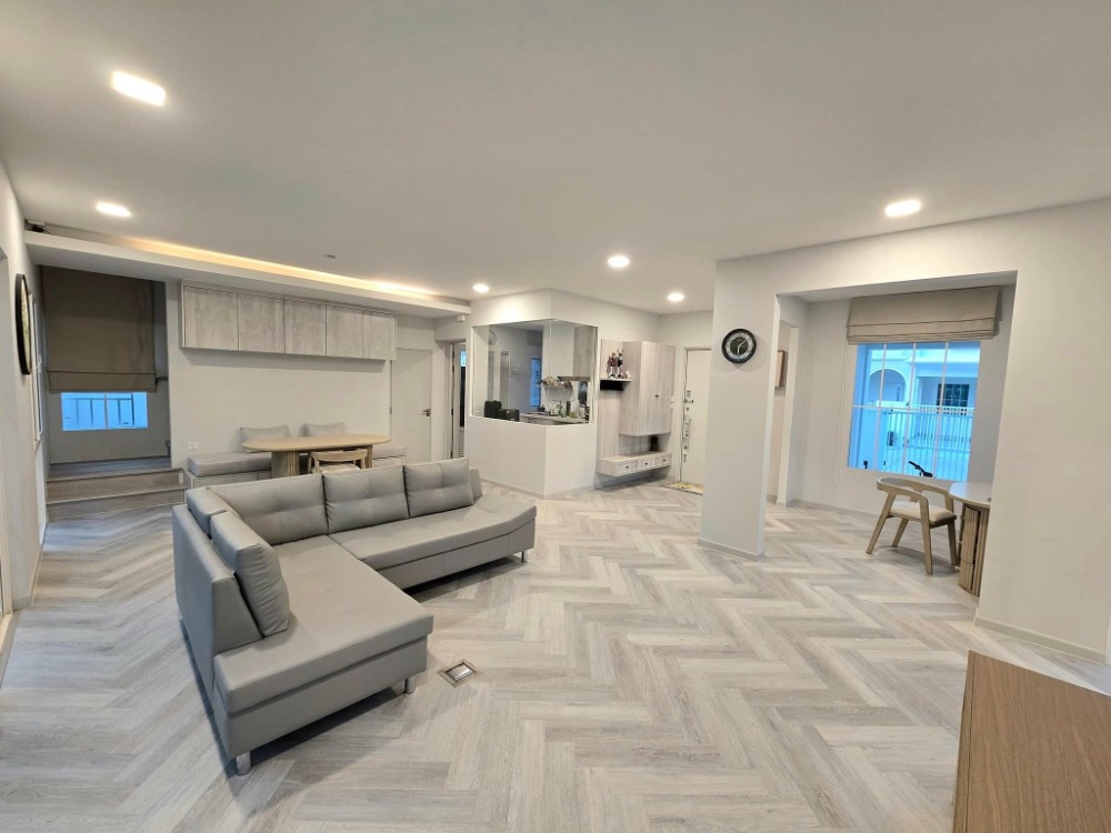 ให้เช่า บ้านเดี่ยวสุดหรู: Chaiyapruek Bangna KM.15 บ้าน 2 ชั้น 4 ห้องนอน 4 ห้องน้ำ เลี้ยงสัตว์ได้ ใกล้ เซ็นทรัล วิลเลจ และ เมกะบางนา Loading...