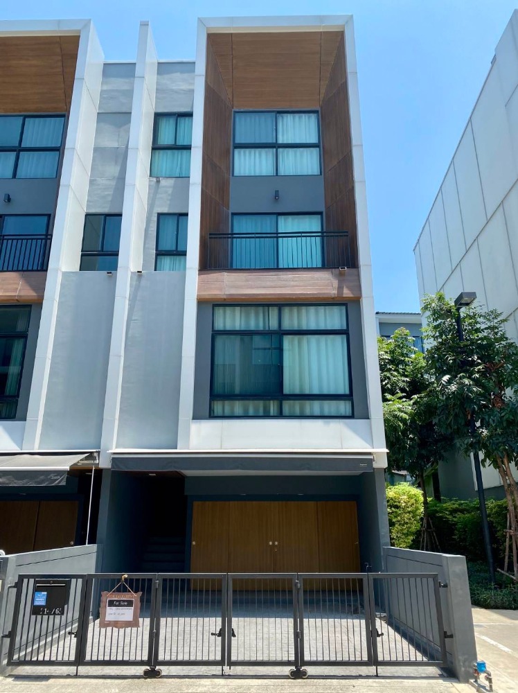 For SaleTownhomePattanakan, Srinakarin : Townhome Arden Phatthanakan / 3 bedrooms (for sale), Arden Phatthanakan / Townhome 3 Bedrooms (FOR SALE) TP296