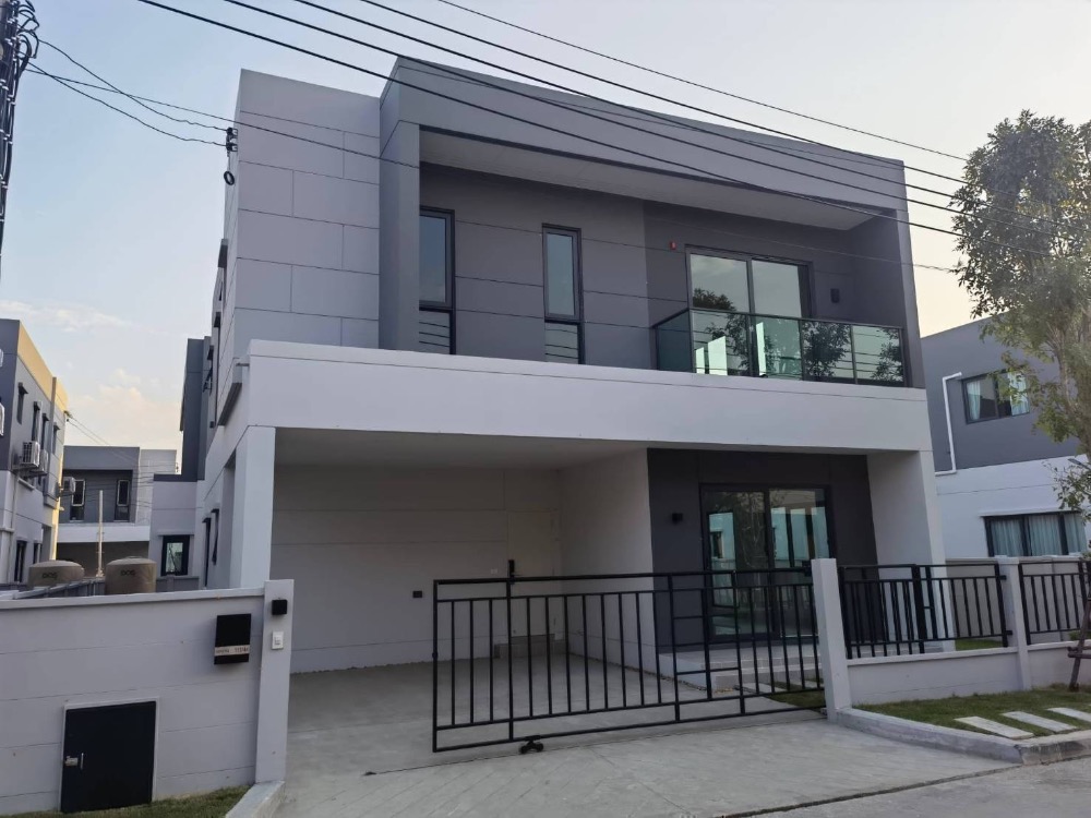 For RentHouseBangna, Bearing, Lasalle : for Rent Centro bangna 4 bed super deal ❤️🎁🎉🌿