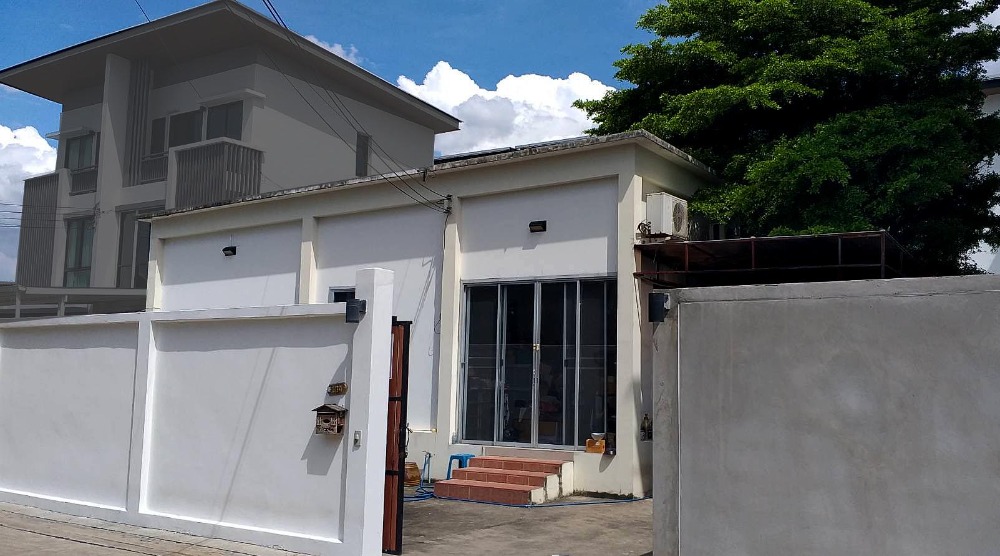 ขายบ้านโชคชัย4 ลาดพร้าว71 : บ้านเดี่ยว โชคชัย 4 ซอย 70 / 2 ห้องนอน (ขาย), Detached House Chokchai 4 Soi 70 / 2 Bedrooms (FOR SALE) RUK229