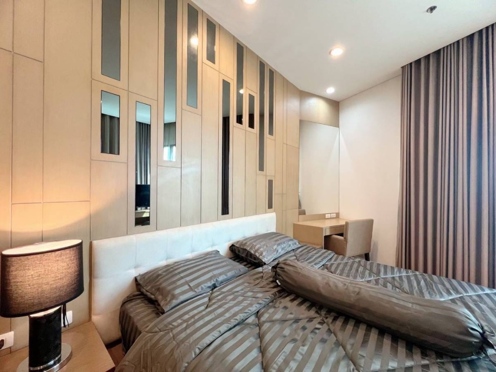 For RentCondoSukhumvit, Asoke, Thonglor : 🔥🔥✨HIGH CLASS!!🏦SUPER LUXURY luxurious 👑 beautifully decorated room 👑 ✨ pool view !!!!✨Fully furnished!!!!✨ 🎯For rent🎯Bright Sukhumvit 24 ✅1Bed✅ 67 sqm. 8th floor (#BTS #CBD📌)🔥✨LINE:miragecondo ✅Fully Furnished