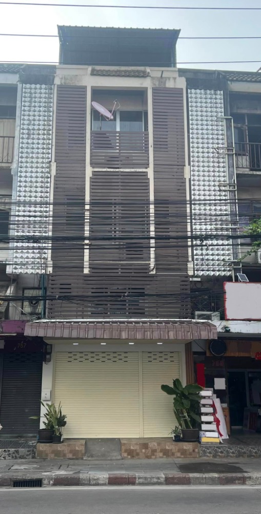 ให้เช่าทาวน์โฮมรัชดา ห้วยขวาง : ทาวน์เฮ้าส์ 385sqm 6 ห้องนอน เขตห้วยขวาง