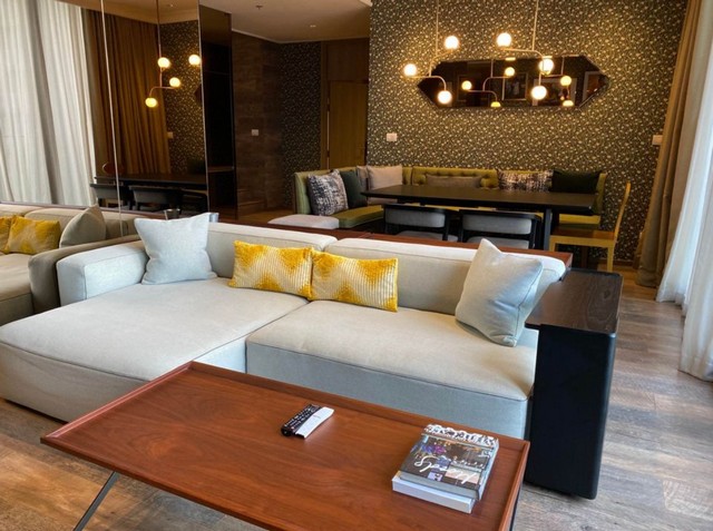 ให้เช่าคอนโดวิทยุ ชิดลม หลังสวน : Noble Ploenchit 3 bedrooms for rent near BTS Phloen Chit