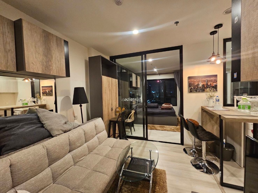 For SaleCondoRama9, Petchburi, RCA : For sale📌 Life Asoke 1 bed 1 bath, size 35 sq m, most beautifully decorated room, good condition, fully furnished, price 4.85 million baht.