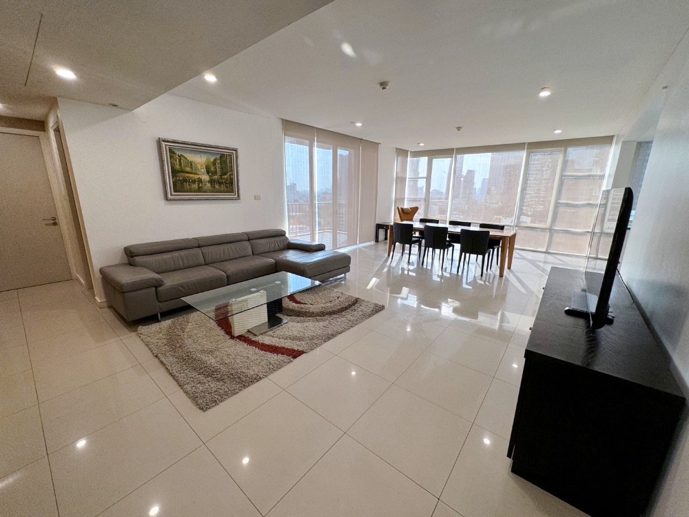 ให้เช่าคอนโดสุขุมวิท อโศก ทองหล่อ : Pet Friendly (3 Bed 170 Sqm) RENT @BTS Thonglor - 80,000 THB Negotiable