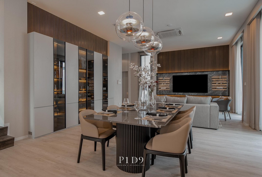 For RentHousePattanakan, Srinakarin : Single house for rent, Vive Rama 9, has a lift, 4 bedrooms, near Wellington Collage.