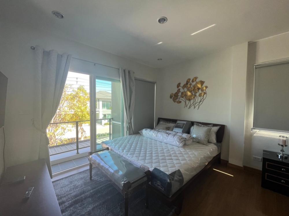 ให้เช่าสมุทรปราการ สำโรง : ด่วนลดราคาสับๆๆ บ้านใหม่แอร์เย็นฉ่ำ⚡️🎁ให้เช่าแกรนด์พลีโน่ เมก้าบางนา บ้านใหม่ไม่เคยเข้าอยู่ วิวบ้านหน้าสวน 3 นอน 3 น้ำ ครัวใหญ่ ตู้เก็บของเยอะ Fully ( เช่าเหมือนเป็นเจ้าบ้านใหม่เอง เข้าอยู่ท่านแรก ) 45,000฿/เดือน ราคาต่อรองได้คะ⚡️💗ที่สำคัญใก้ลห้างอีเกียติ