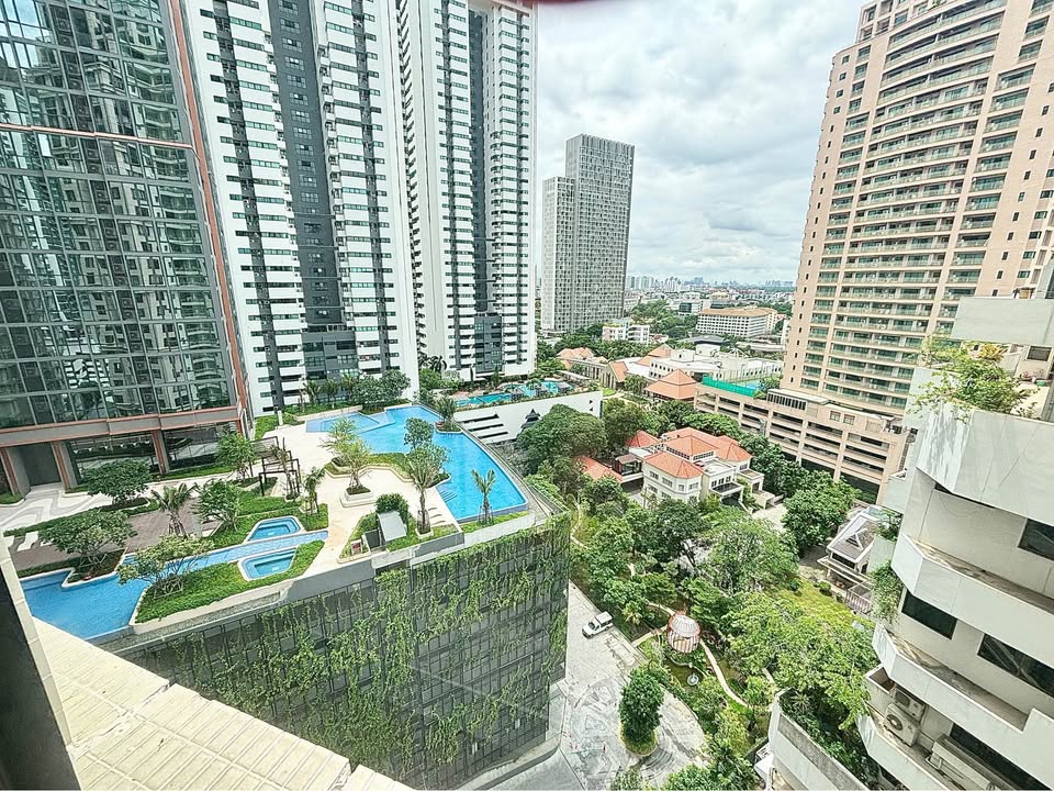 For SaleCondoSathorn, Narathiwat : Baan Piya Sathorn 3b3b Size 137 Sqm High floor call 0968516616