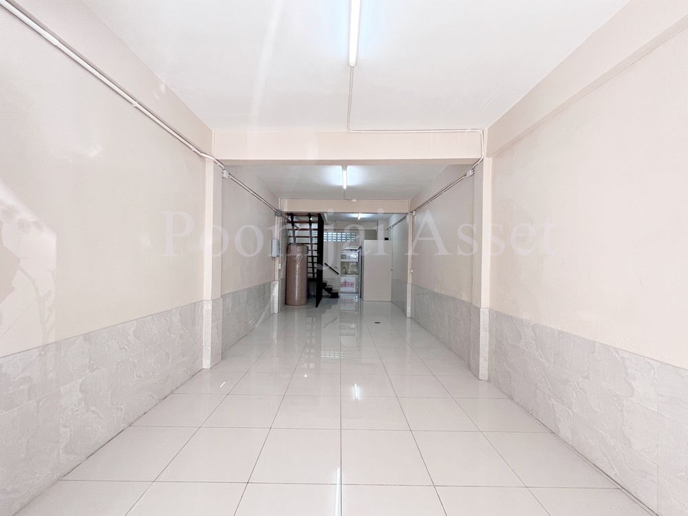 ทาวน์โฮม 4 ชั้น ซอยประชาชื่น 36 บางซื่อ ตกแต่งสวย ทำเลดี ราคาถูก Loading...