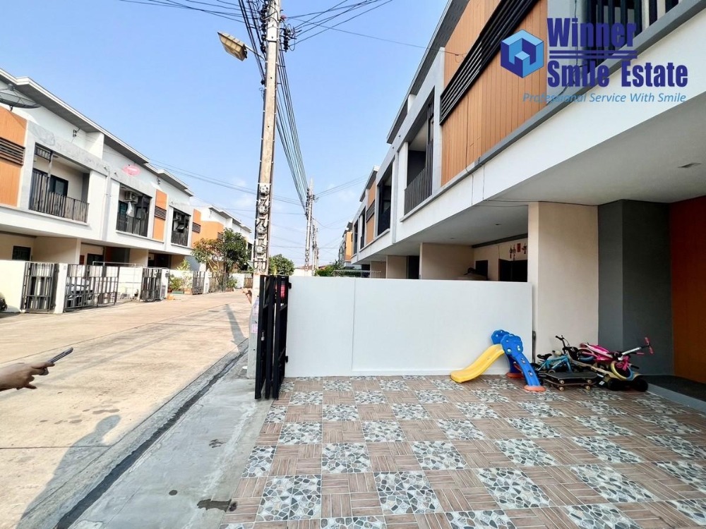 ✔✔ขายบ้าน เรสท์ทาวน์ บางนา (Rest Town Bang Na) ซอยวัดสลุด พร้อมต่อเติมครัวหลังบ้าน💖💖 Loading...