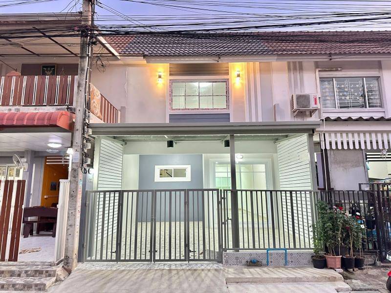 For SaleTownhomeNonthaburi, Bang Yai, Bangbuathong : 2-story townhouse for sale, Pruksa Village 45, Bang Yai, Nonthaburi, beginning of the bus line, Si Rat Expressway - Outer Ring Road. Purple Line
