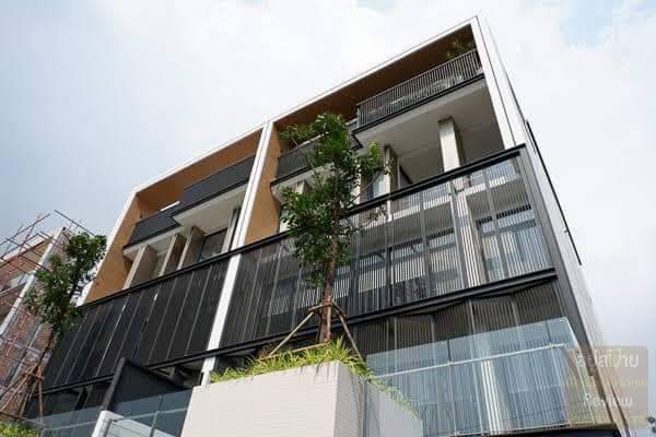 For SaleTownhomeRama9, Petchburi, RCA : Home office for sale, The Element Rama 9, near the nine, only 150 m.