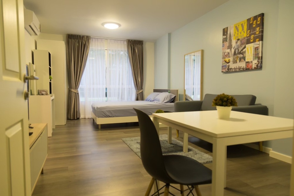 For RentCondoBangna, Bearing, Lasalle : Knee DCONDO ABAC BANGNA, 1st floor, garden view, Building E (building in front of the condo), price 7500 baht