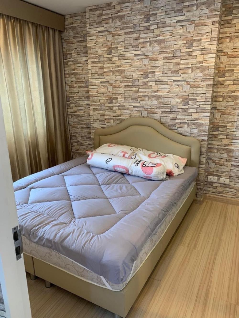 แบงค์คอก ฮอไรซอน รัชดา - ท่าพระ พร้อมเฟอร์เครื่องใช้ไฟฟ้าครบ เช่า 9,000 บาท/เดือน Loading...