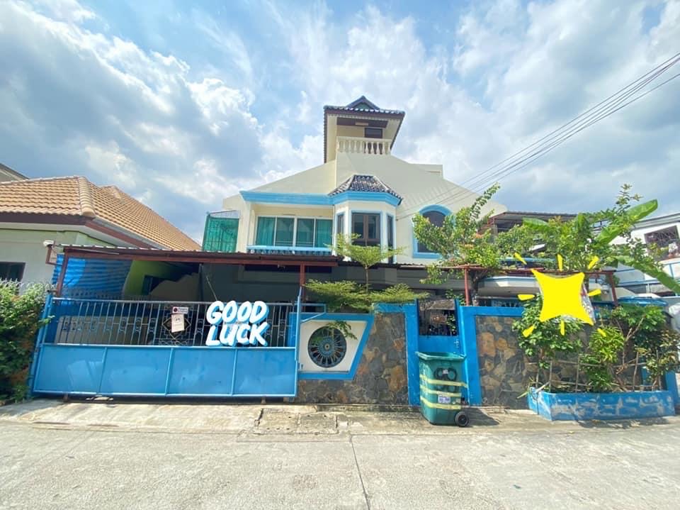 ขายบ้านโชคชัย4 ลาดพร้าว71 : บ้านเดี่ยว ลาดพร้าว 64 แยก 12 / 5 ห้องนอน (ขาย), Detached House Ladprao 64 Yaek 12 / 5 Bedrooms (FOR SALE) RUK369