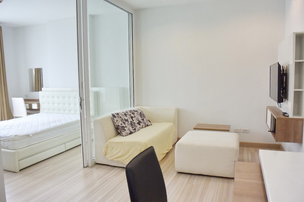 ให้เช่าคอนโดรัตนาธิเบศร์ สนามบินน้ำ พระนั่งเกล้า : ให้เช่า คอนโดหรู ติดถนนรัตนาธิเบศน์ ใกล้ MRT บางกระสอ