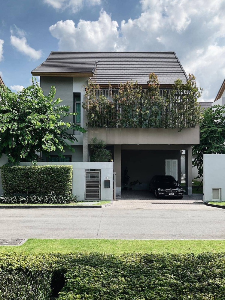2-story detached house for sale, Private Nirvana Residence North project. Loading...