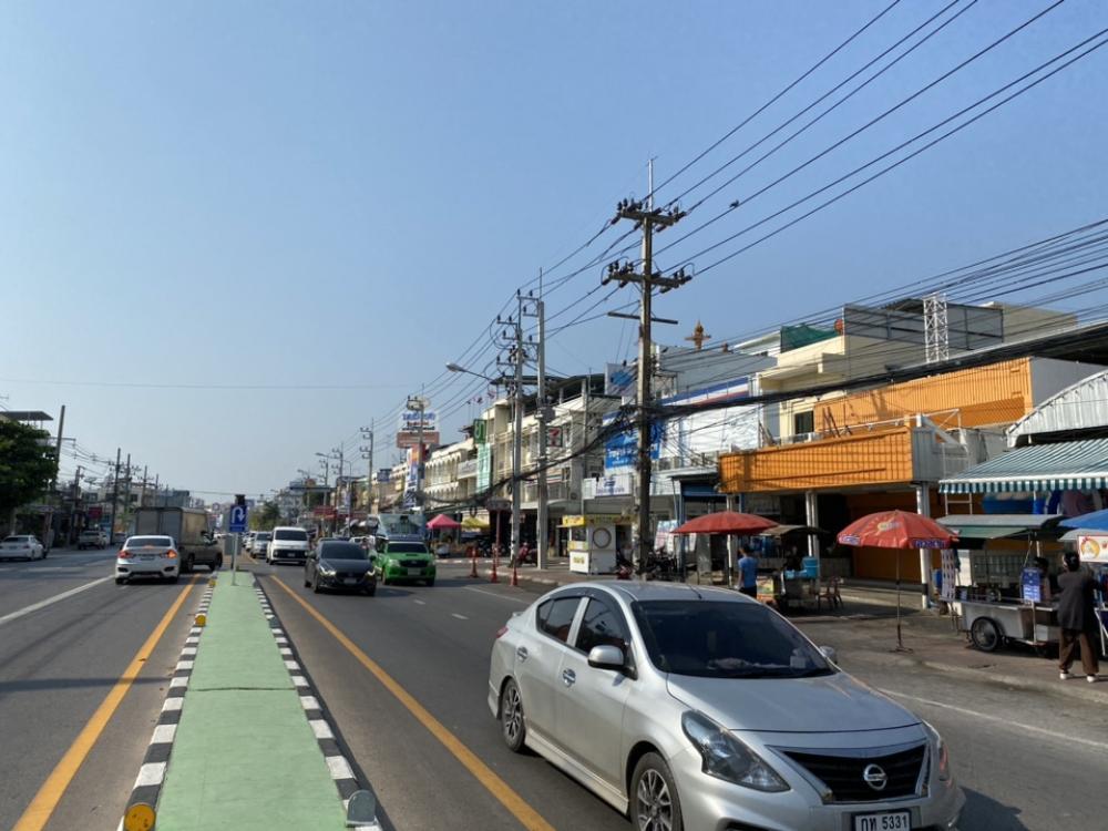 For SaleShop HouseHuahin, Prachuap Khiri Khan, Pran Buri : Commercial building for sale on Petchkasem Road In the middle of Hua Hin Selling lower than the market price